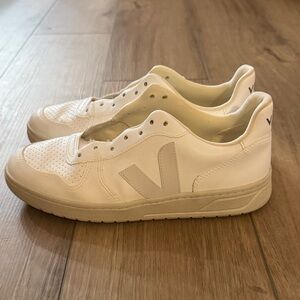 Veja Cream Sneakers